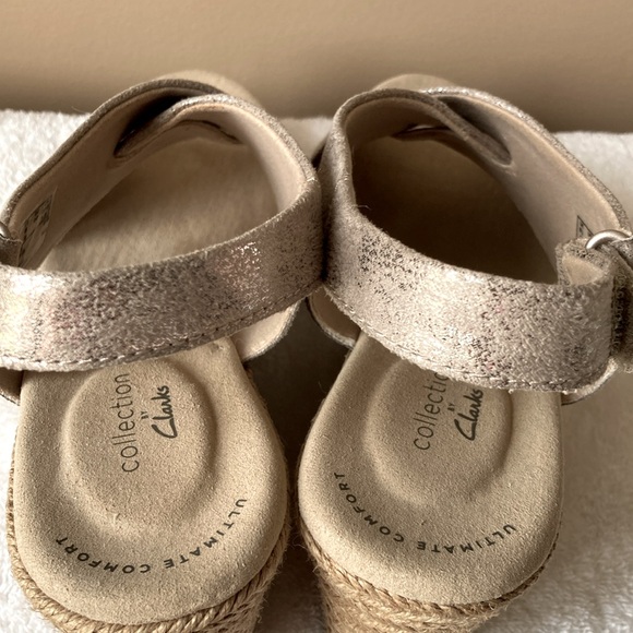 NWOB - Clark’s sling back wedge. Size 9. - Picture 5 of 14